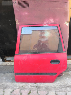 Suzuki alto sol arka kapı