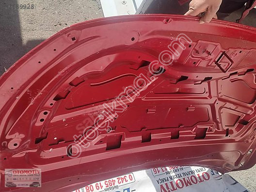 OPEL CORSA F KASA KIRMIZI MOTOR KAPUTU ORJ BOYASIZ