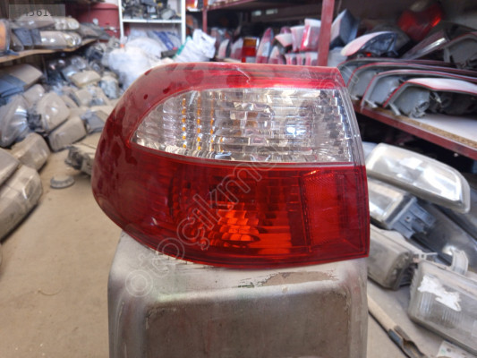 Mazda 626 sol arka stop
