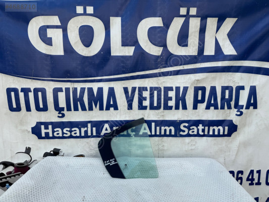 Fiat Egea Sedan Sağ Arka Kapı Kelebek Camı ORJİNAL