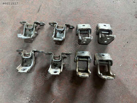 Renault Megane 3 Kapı Menteşesi