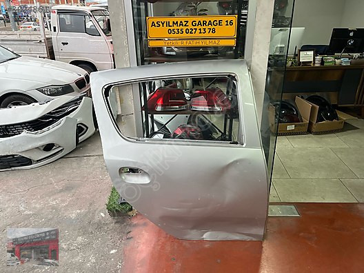 DACİA SANDERO SAĞ ARKA KAPI ORJİNAL