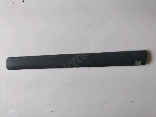 04788 DACİA LOGAN MCV SAĞ ÖN KAPI ÇITASI