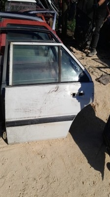Kia capital sol arka kapı
