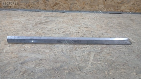 CİTROEN C5 SAĞ ARKA KAPI ÇITASI 9681804480
