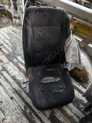 2000 Audi A4 sol ön koltuk