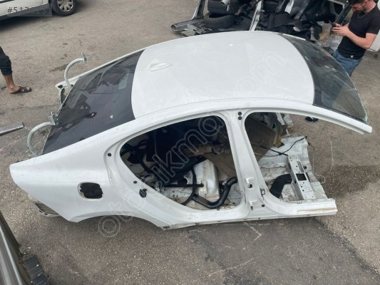 VOLVO S60 SAĞ ARKA ÇAMURLUK