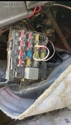 Fiat Uno sigorta kutusu