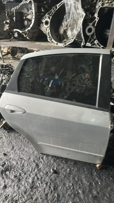 FİAT LİNEA SAĞ ARKA KAPI KONUKOTO