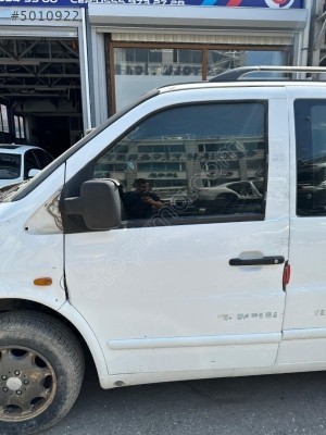 MERCEDES W638 VİTO SOL ÖN KAPI