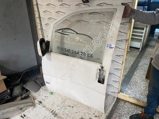 FİAT SCUDO SOL ÖN KAPI CAM KRİKOSU 1998-2003 MODEL