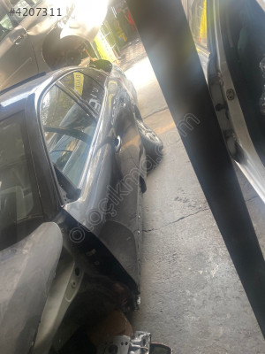 Citroen C4 X sol arka kapı