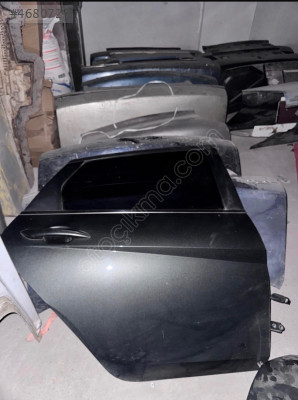 Hyundai elantra sağ arka kapı orijinal