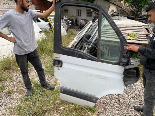 RENAULT MASTER SAĞ ÖN KAPI KİLİDİ 1998-2008 MODEL