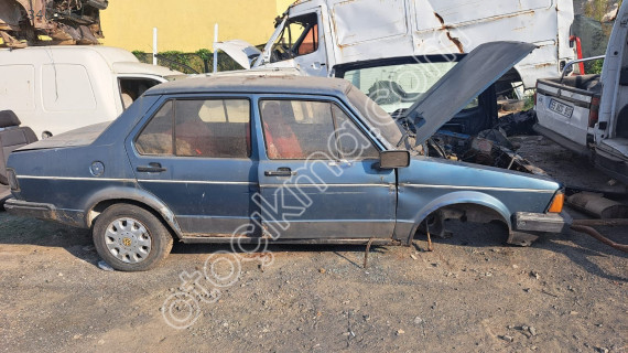 VOLKSWAGEN JETTA ÇUKMA PARÇA