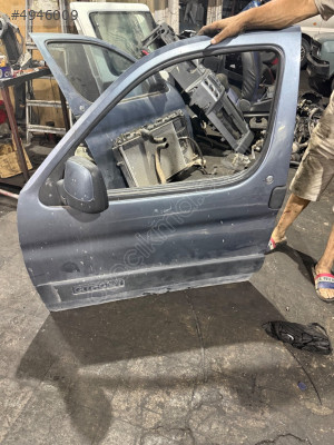 Citröen berlingo sol ön kapı