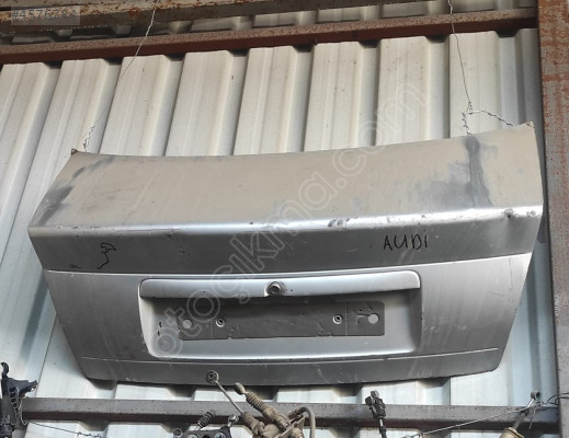 AUDİ A4 BAGAJ KAPAGI ÇIKMA