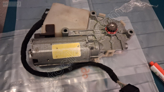 AUDI A4 B7 SUNROFF MOTOR