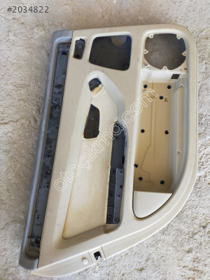 AUDİ A8 KAPI KARTONU ARKA SOL 4E0868065A 4E4868065A