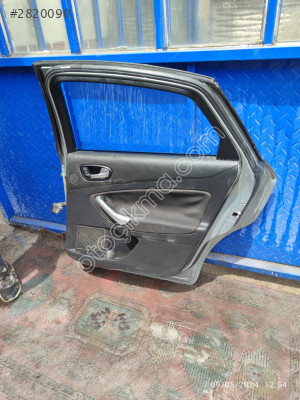 Ford mondeo sag arka kapi döşemesi orjinal hatasız