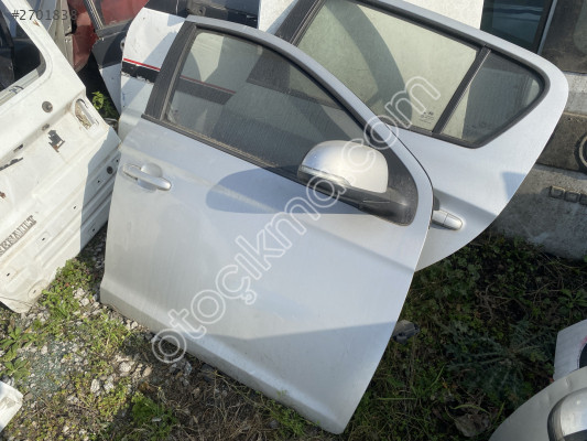 HYUNDAİ İ20 SAĞ ÖN KAPI