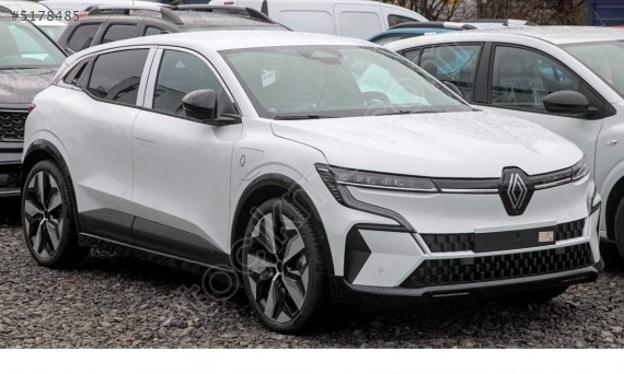 RENAULT MEGANE E-TECH SAĞ-SOL ÖN KAPI ORİJİNAL ÇIKMA