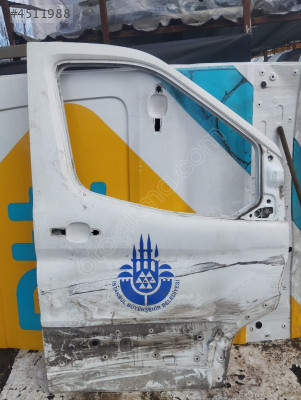 Ford transit 2018 sağ ön kapı