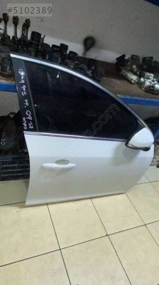 VOLVO S60 1.6 HDI SAĞ ÖN KAPI
