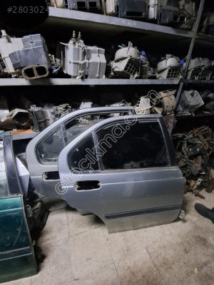 Honda Euro Civic  Sağ Arka Kapı