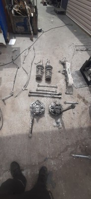 Mazda  626 arka alt takim