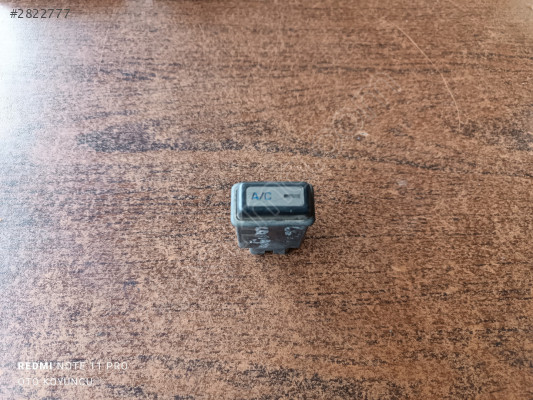 Toyota Corolla klima düğmesi