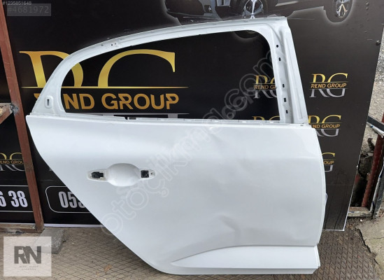 RENAULT MEGANE 4 SAĞ ARKA KAPI ORİJİNAL ÇIKMA