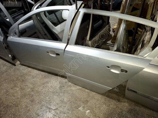 ÖZMEN OPEL ASTRA H ÇIKMA SOL ÖN ARKA KAPI