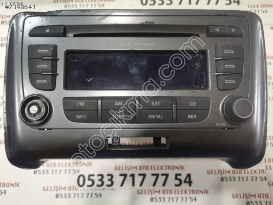 8J0035186D AUDI TT RADIO CD PLAYER
