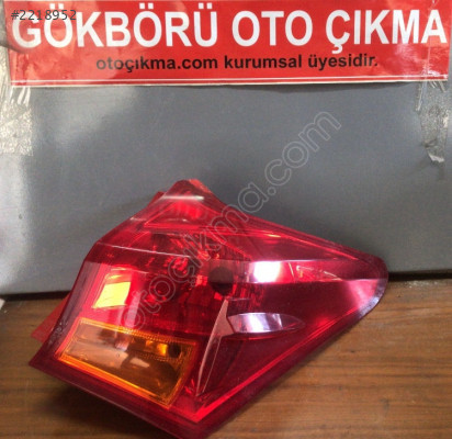 TOYOTA AURİS SAĞ STOP