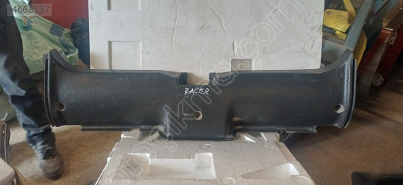 DAEWOO RACER BAGAJ PLASTİĞİ BAKALİT