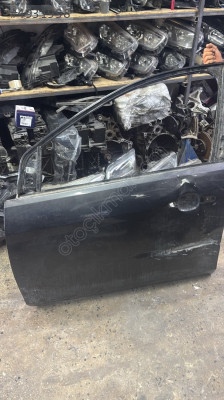 Focus 2.5 sol ön kapı