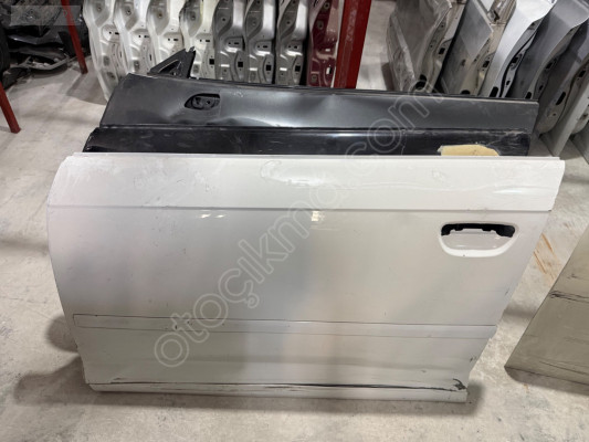 AUDİ A3 ÇIKMA ORİJİNAL SOL ÖN KAPI BD2