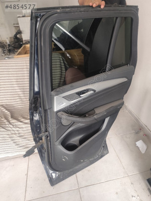 BMW ix3 sağ arka kapı