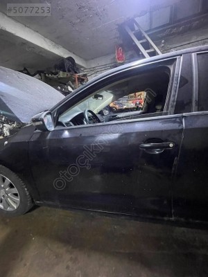 VOLKSWAGEN JETTA 1.2 TSI 2017 MODEL SOL ÖN KAPI