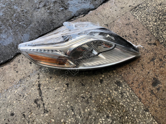 Mondeo sağ ön far