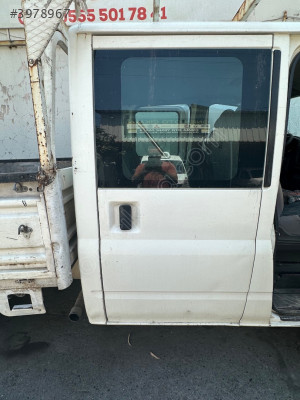 Ford transit çift kabin sağ arka kapı hatasız. Dolu