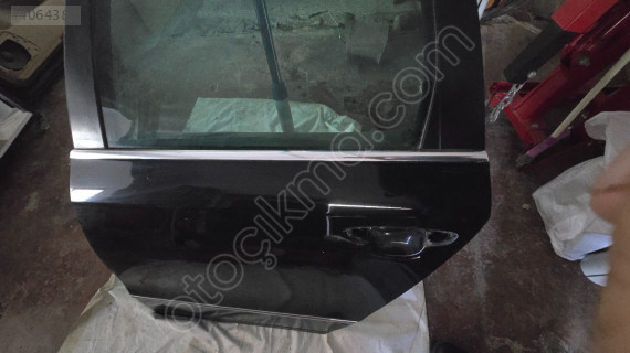 VW PASSAT VARIANT ORJİNAL BOYASIZ KAPI SOL