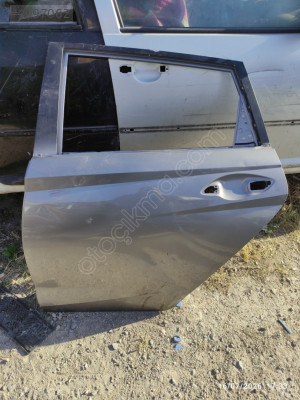 Hyundai i20 sol arka kapı