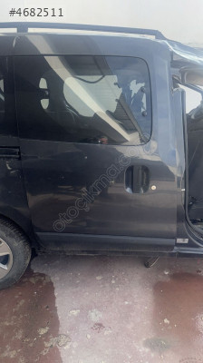 DACİA DOKKER SAĞ SÜRGÜLÜ KAPI