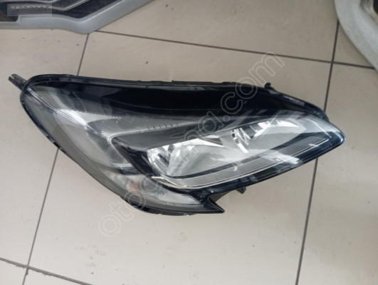 2014 2019 Opel Corsa e sağ far