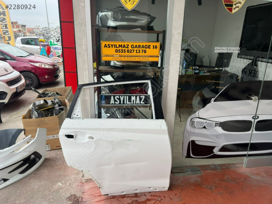 HYUNDAİ BAYON SAĞ ARKA KAPI ORJİNAL
