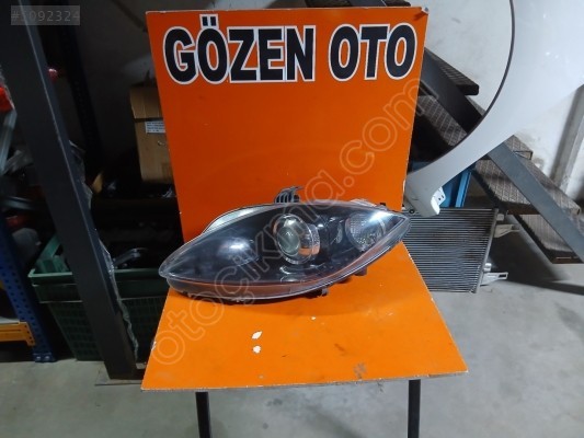 SEAT LEON SOL FAR ORJİNAL ÇIKMA