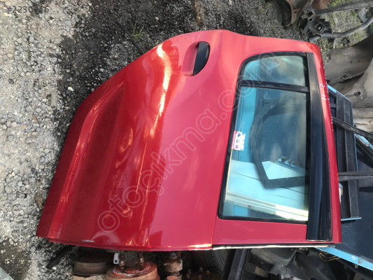 DACİA STEPWAY SAĞ ARKA KAPI