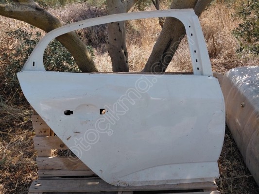 RENAULT MEGANE 4 ÇIKMA SAĞ ARKA KAPI